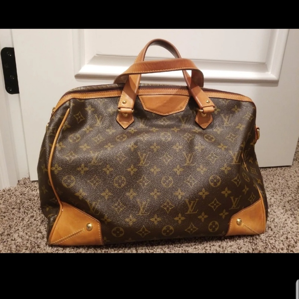 AUTHENTIC LOUIS VUITTON
